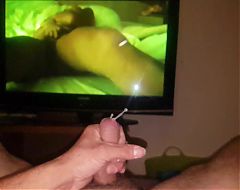 Jerking off and cumming watching nadiaala orgasm